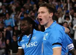 国际米兰客场击败卡利亚里，领跑积分榜的简单介绍